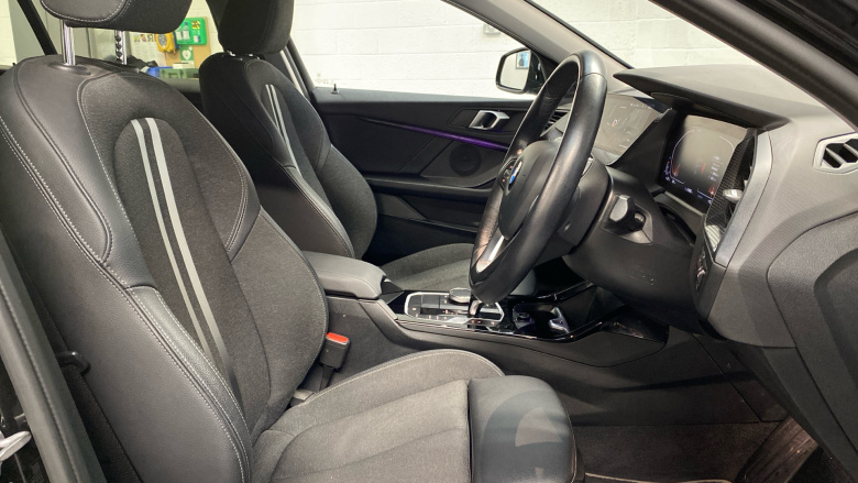 BMW 1 Series 118i Sport 5dr Step Auto Petrol Hatchback